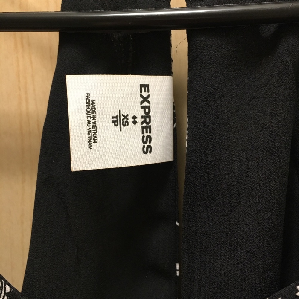 Express | XS - Picture 3 of 3
